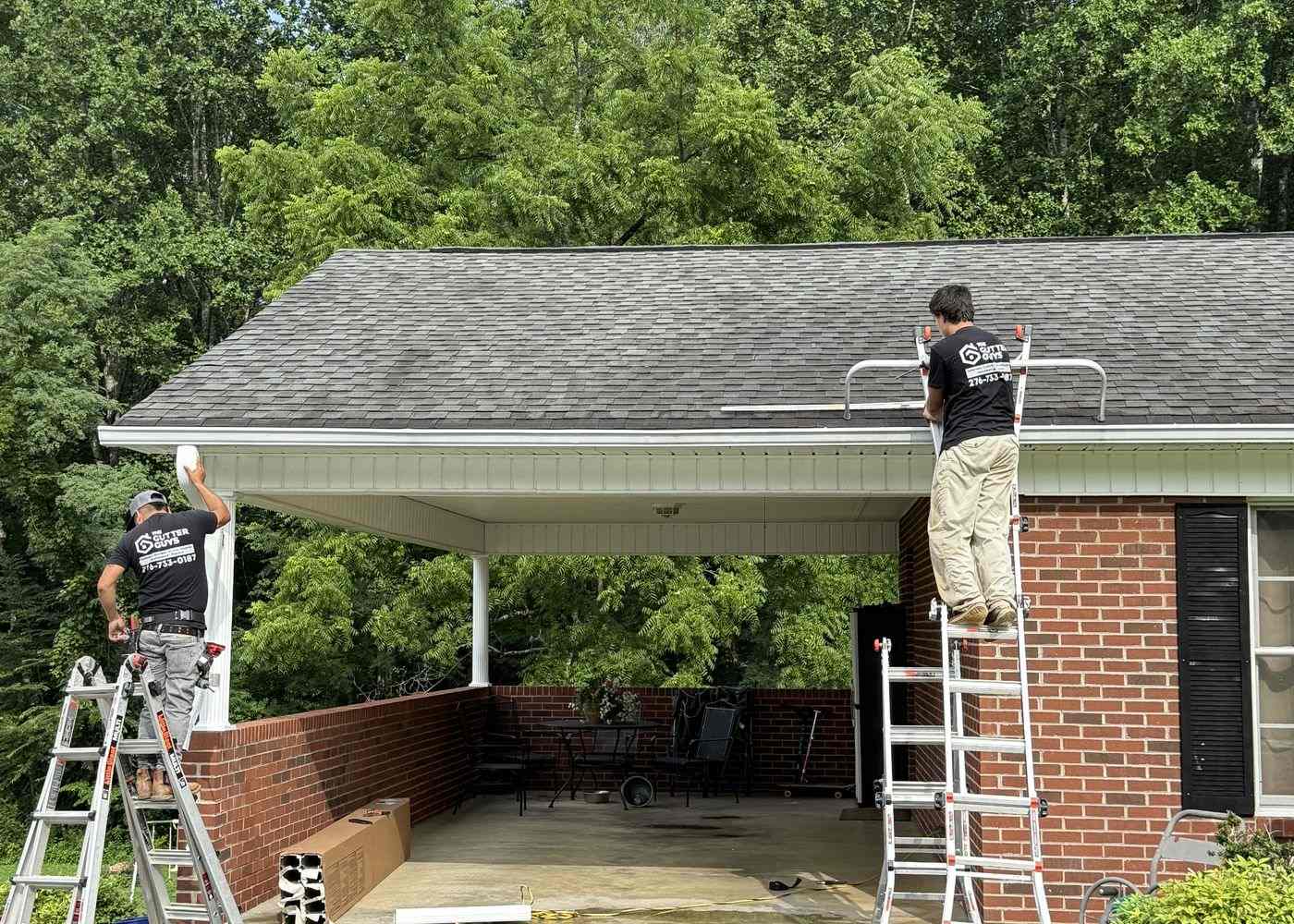 Crew working along a Virginia rooftop