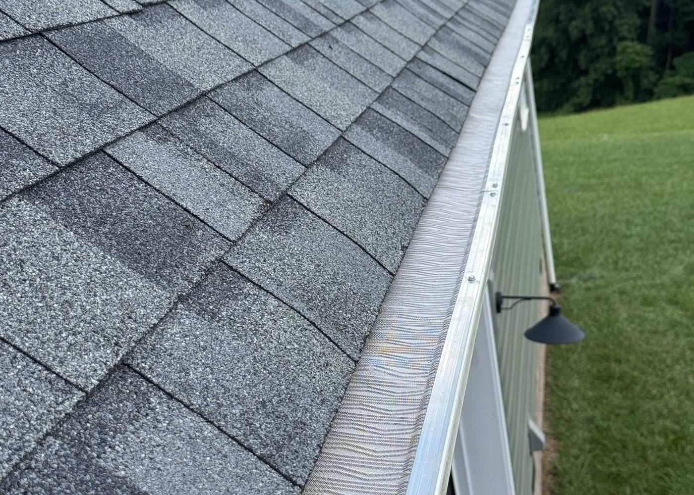 Long seamless gutter run on a Virginia rooftop